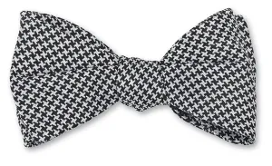 Black/White Houndstooth Bow Tie - B1298