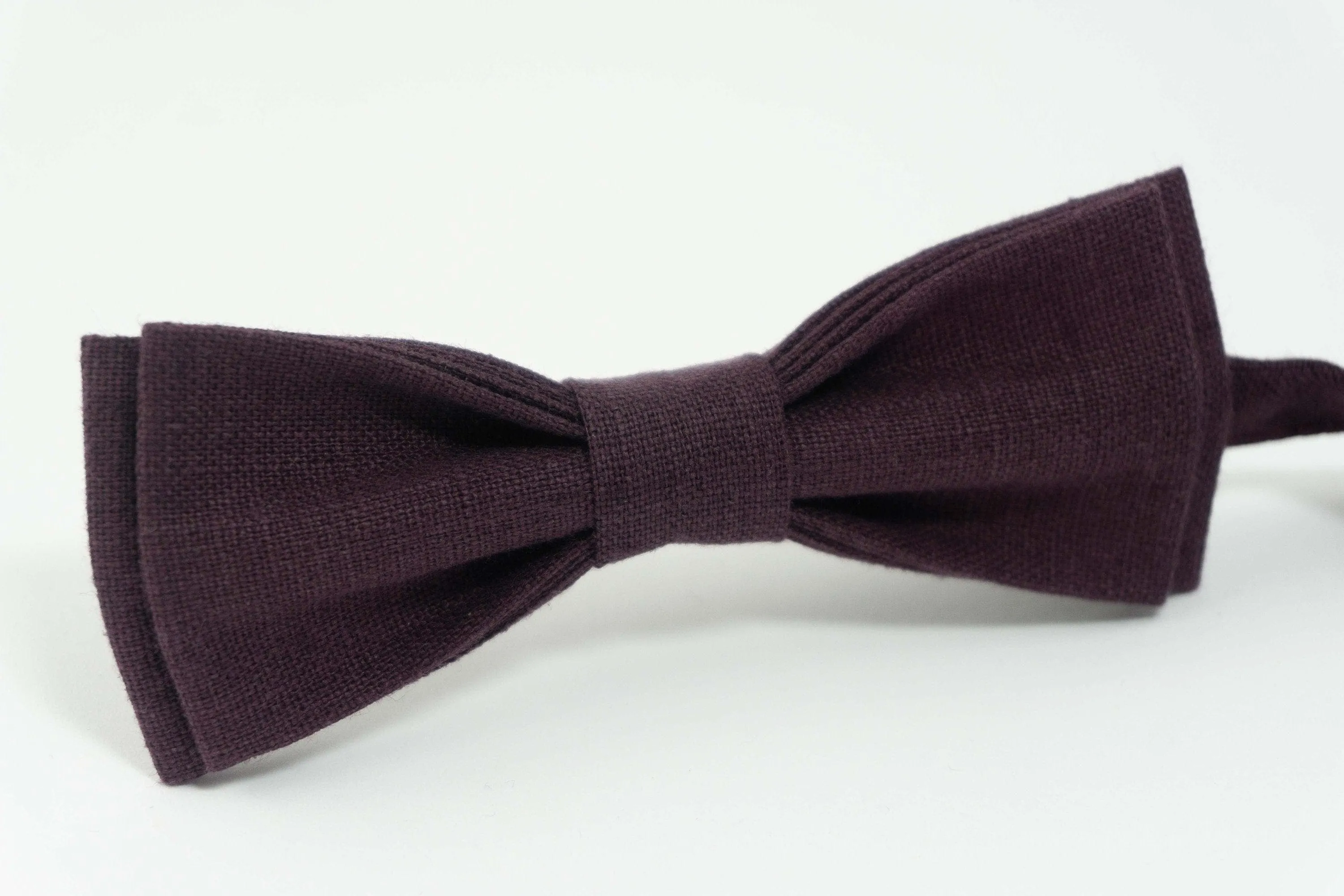 Elegant Eggplant Wedding Bow Tie - A Sophisticated Accessory for Boys and Men